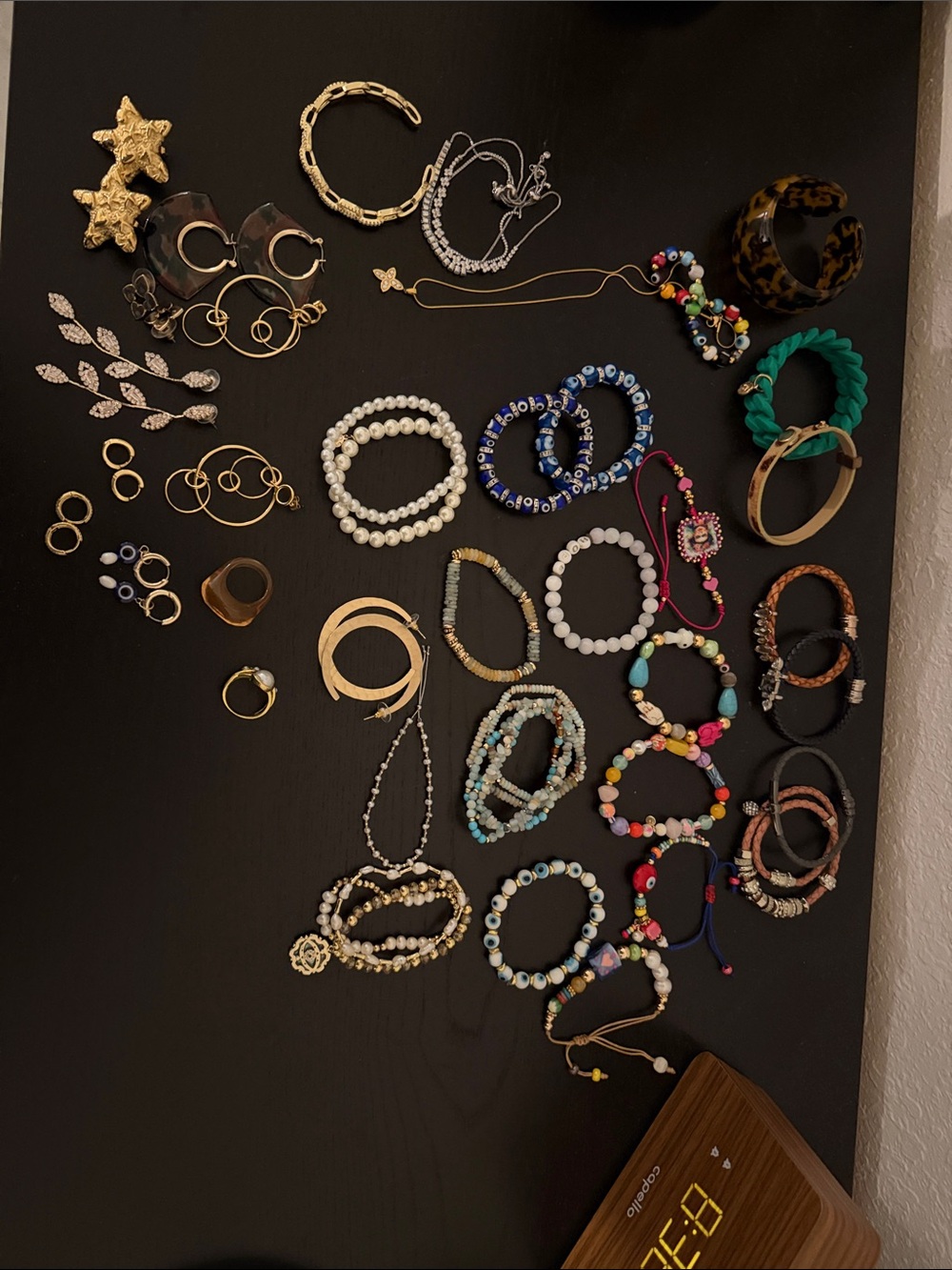 Assorted Women's Multi-Color Beaded and Chain Bracelet Set - Picture 7 of 8